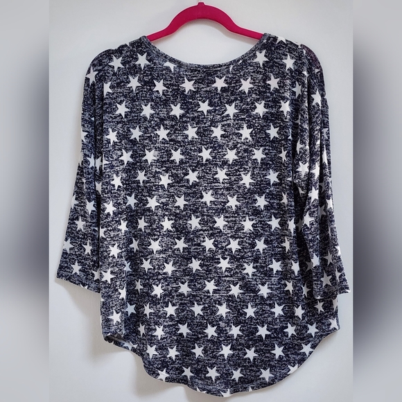 Almost Famous Blue Star Sweater Large - Picture 3 of 3